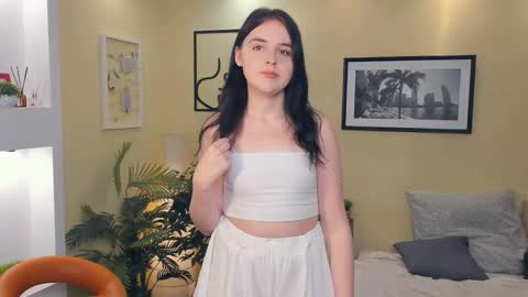 Lori online show from October 21, 2025, 7:42 am
