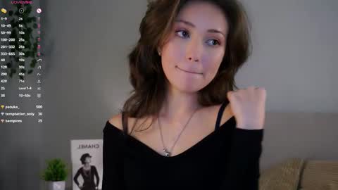 Naomi online show from November 18, 2025, 9:30 pm