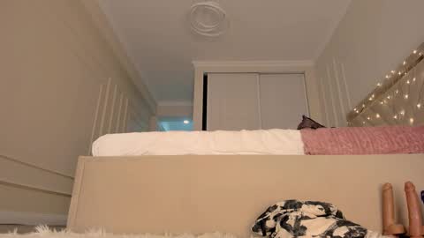 Leyla     online show from January 11, 2025, 9:57 am