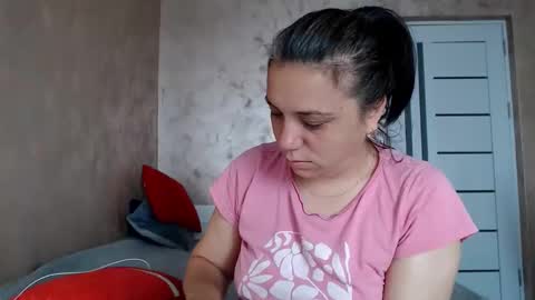 Snapshot of lorragrey chatting on June 4, 2026, 4:18 am LorraGrey online show from June 4, 2026, 4:18 am