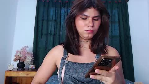 Snapshot of lorraine_baker chatting on December 2, 2024, 8:33 pm Lorraine online show from December 2, 2024, 8:33 pm