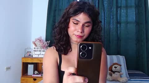 Snapshot of lorraine_baker chatting on January 27, 2025, 5:58 pm Lorraine online show from January 27, 2025, 5:58 pm
