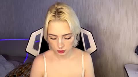 Isabel online show from November 25, 2025, 10:15 am