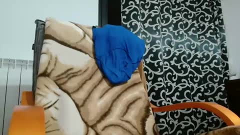 lory34 online show from October 8, 2025, 4:04 pm