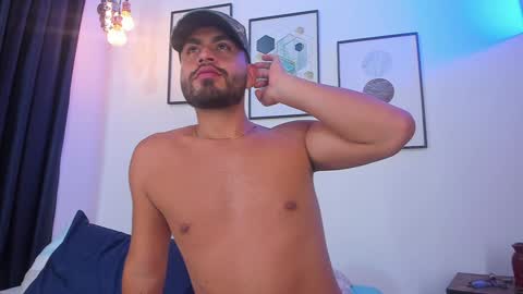 Snapshot of los_juanes chatting on January 9, 2025, 10:52 pm JUAN  JUAN online show from January 9, 2025, 10:52 pm