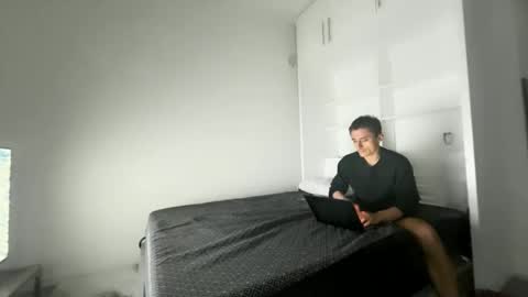 lostpuppyboy online show from September 27, 2025, 3:55 am