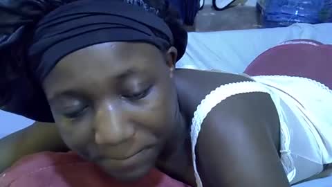 Snapshot of lotty_lavilla chatting on December 2, 2025, 1:00 am lotty_lavilla online show from December 2, 2025, 1:00 am