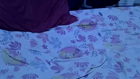 lotty_lavilla online show from December 23, 2025, 8:12 am