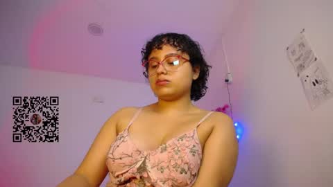 lou_cuteee online show from June 8, 2026, 3:51 am