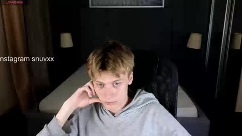 louie_evans online show from September 9, 2025, 9:03 pm