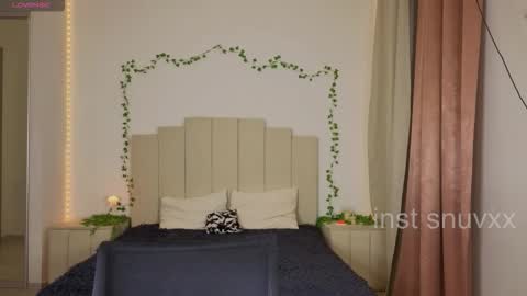 louie_evans online show from November 5, 2025, 10:43 pm