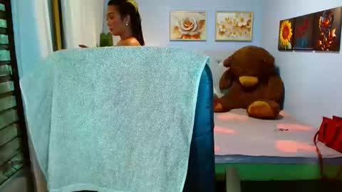 Snapshot of louie_sexy chatting on April 25, 2026, 7:00 am Cathy online show from April 25, 2026, 7:00 am