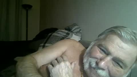 louis_chokdee online show from January 30, 2025, 6:21 pm