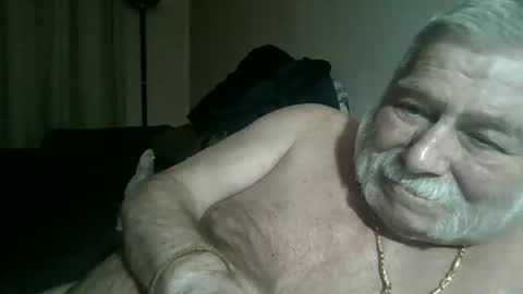 louis_chokdee online show from February 21, 2025, 6:26 pm