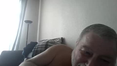 louis_chokdee online show from March 7, 2025, 4:22 pm