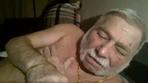 louis_chokdee online show from March 12, 2025, 8:20 pm