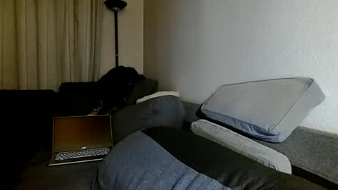 louis_chokdee online show from October 16, 2025, 5:25 pm