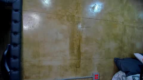 Louis online show from March 7, 2025, 10:32 pm