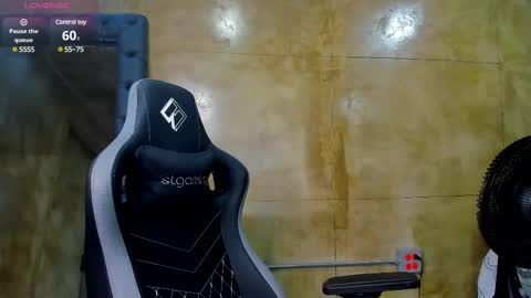 Louis online show from March 9, 2025, 10:30 pm