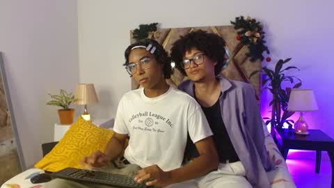 Snapshot of louis_hardstar chatting on December 16, 2024, 9:09 pm Louis Valdz online show from December 16, 2024, 9:09 pm