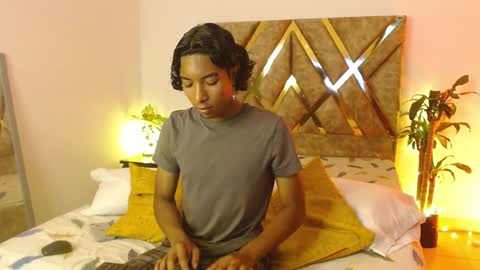 Snapshot of louis_hardstar chatting on January 13, 2025, 8:15 pm Louis Valdz online show from January 13, 2025, 8:15 pm