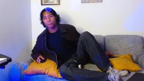 Snapshot of louis_hardstar chatting on January 20, 2025, 12:39 pm Louis Valdz online show from January 20, 2025, 12:39 pm