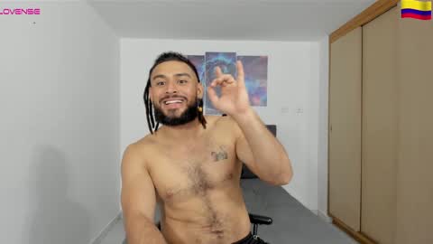 Snapshot of louis_marley_ chatting on December 20, 2024, 2:30 am louis_marley_ online show from December 20, 2024, 2:30 am