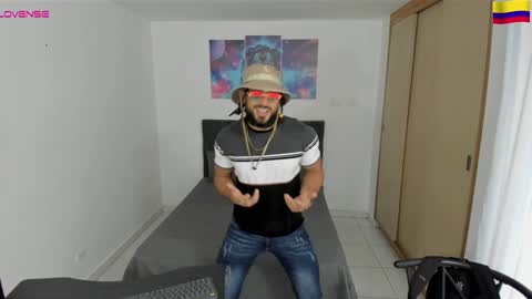 Snapshot of louis_marley_ chatting on December 30, 2024, 10:01 pm louis_marley_ online show from December 30, 2024, 10:01 pm