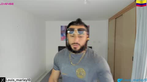 Snapshot of louis_marley_ chatting on January 1, 2025, 10:24 pm louis_marley_ online show from January 1, 2025, 10:24 pm