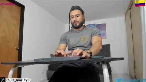 Snapshot of louis_marley_ chatting on February 27, 2025, 1:48 am louis_marley_ online show from February 27, 2025, 1:48 am