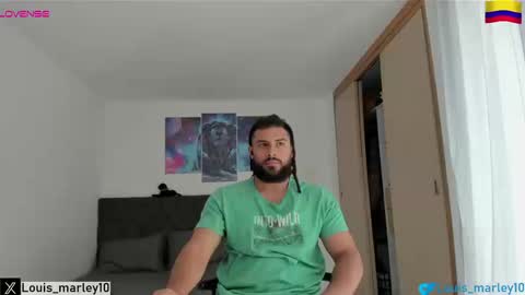 Snapshot of louis_marley_ chatting on September 24, 2025, 2:53 pm louis_marley_ online show from September 24, 2025, 2:53 pm