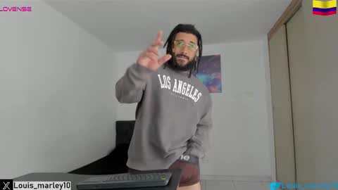 Snapshot of louis_marley_ chatting on October 12, 2025, 3:55 pm louis_marley_ online show from October 12, 2025, 3:55 pm