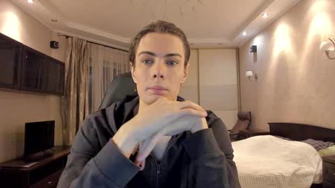 Snapshot of louis_preston chatting on February 16, 2025, 11:37 pm Mark online show from February 16, 2025, 11:37 pm