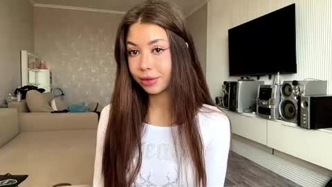 Flora online show from April 11, 2026, 7:13 am