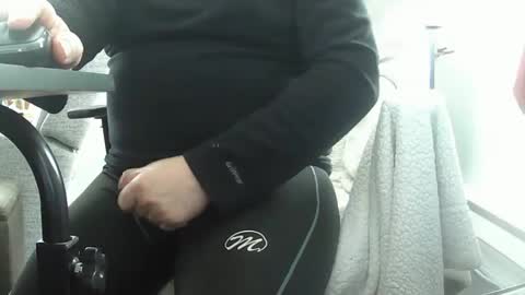 Snapshot of loumtl3 chatting on February 18, 2025, 3:32 pm loumtl3 online show from February 18, 2025, 3:32 pm