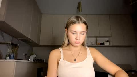 Eliza online show from April 3, 2026, 4:38 pm