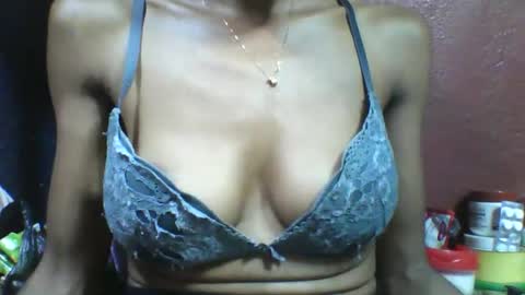 lovaelisa online show from October 17, 2025, 4:20 pm