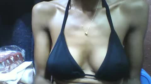 lovaelisa online show from December 20, 2025, 3:41 pm