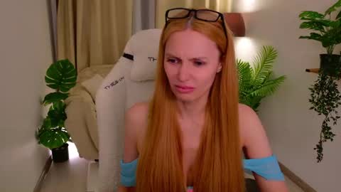 Snapshot of love_call chatting on July 15, 2026, 2:17 am love_call online show from July 15, 2026, 2:17 am