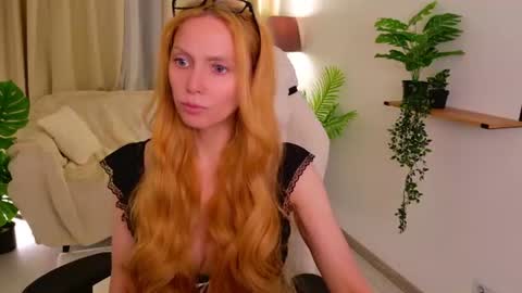 Snapshot of love_call chatting on July 17, 2026, 2:18 am love_call online show from July 17, 2026, 2:18 am
