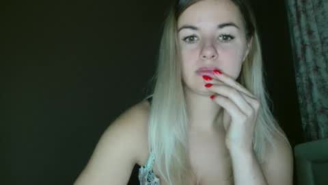 Megane online show from November 19, 2025, 8:03 am