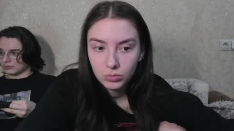 LINA online show from April 5, 2026, 7:44 pm