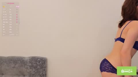 Polly online show from November 9, 2025, 7:28 am