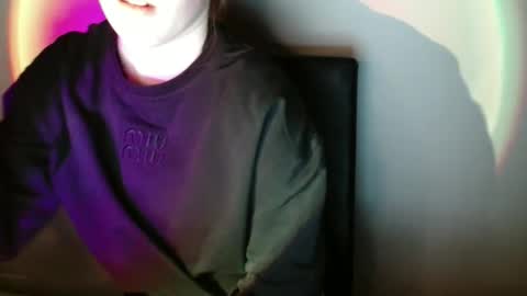 Vivian online show from February 6, 2026, 1:14 pm