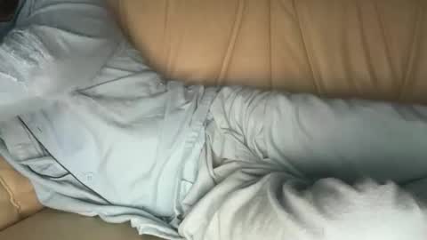 Snapshot of lovecoquin chatting on October 15, 2025, 8:20 pm lovecoquin online show from October 15, 2025, 8:20 pm