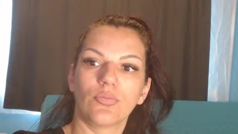 Snapshot of lovediamond1 chatting on July 6, 2026, 6:21 am mary online show from July 6, 2026, 6:21 am