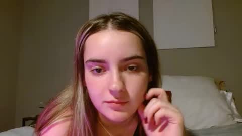 Olivia Rose online show from November 6, 2025, 2:56 am
