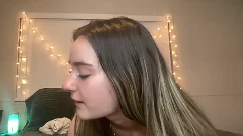 Olivia Rose online show from June 13, 2026, 3:37 am