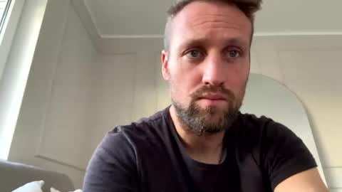 lovefuesse online show from November 13, 2025, 9:19 am