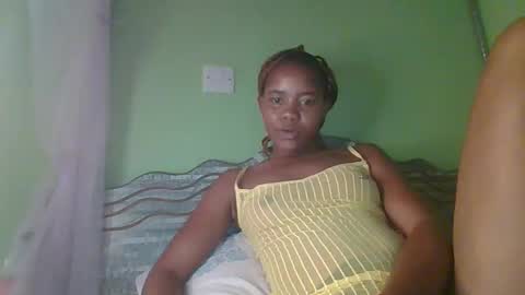 lovegal335 online show from January 14, 2026, 9:26 am
